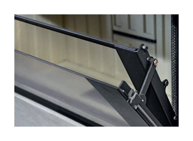 Каминная топка Spartherm Premium V-ASh с бетонной рамой + SESAM